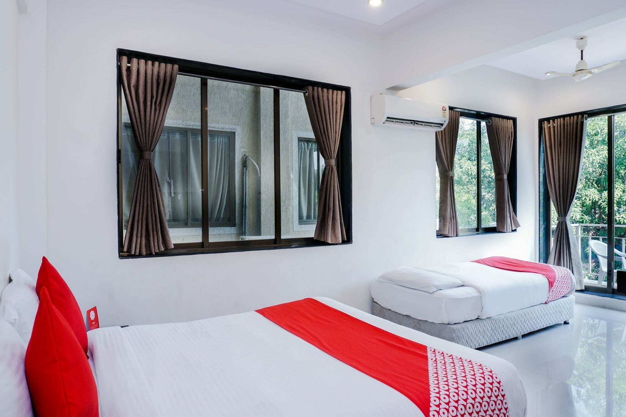 Dreams Holiday Resort Lonavala Eksteriør billede